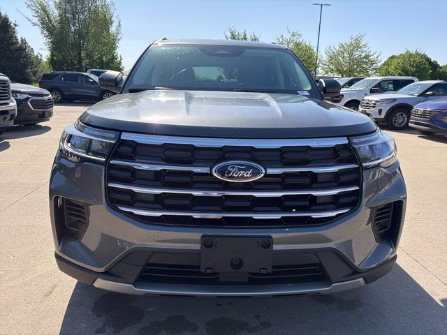 2026 Carbonized Gray Metallic Ford Explorer Active 4X4 SUV