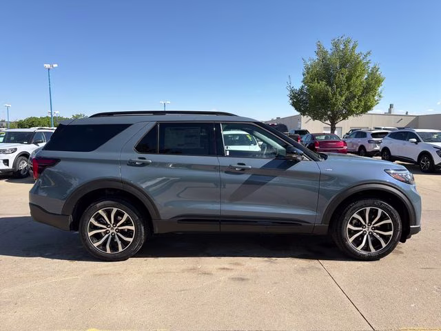 2026 Vapor Blue Metallic Ford Explorer ST-Line 4X4 SUV