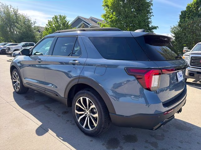 2026 Vapor Blue Metallic Ford Explorer ST-Line 4X4 SUV