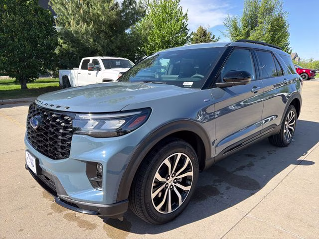 2026 Vapor Blue Metallic Ford Explorer ST-Line 4X4 SUV