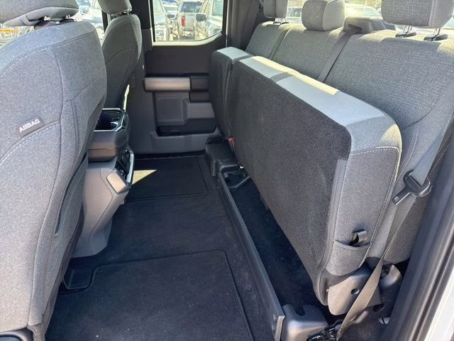2024 Oxford White Ford F-150 XLT RWD Truck