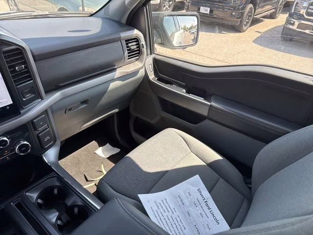 2024 Oxford White Ford F-150 XLT RWD Truck