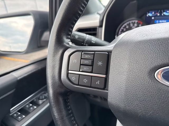 2022 Oxford White Ford F-150 XLT 4X4 Truck