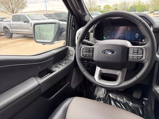 2026 White Ford F-150 Lariat 4X4 Truck