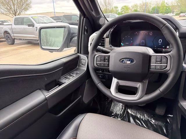2026 White Ford F-150 Lariat 4X4 Truck