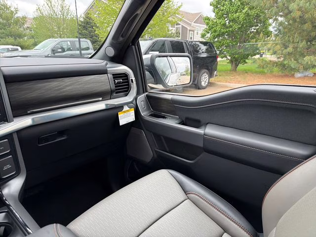2026 White Ford F-150 Lariat 4X4 Truck