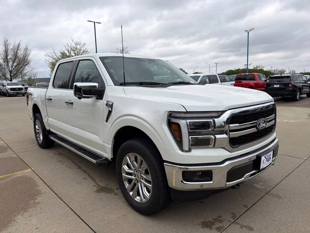 2026 White Ford F-150 Lariat 4X4 Truck