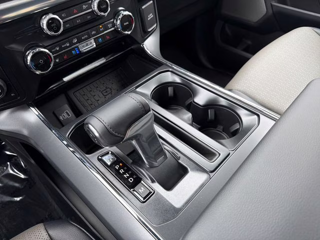 2026 White Ford F-150 Lariat 4X4 Truck
