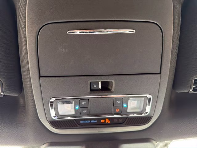 2026 White Ford F-150 Lariat 4X4 Truck
