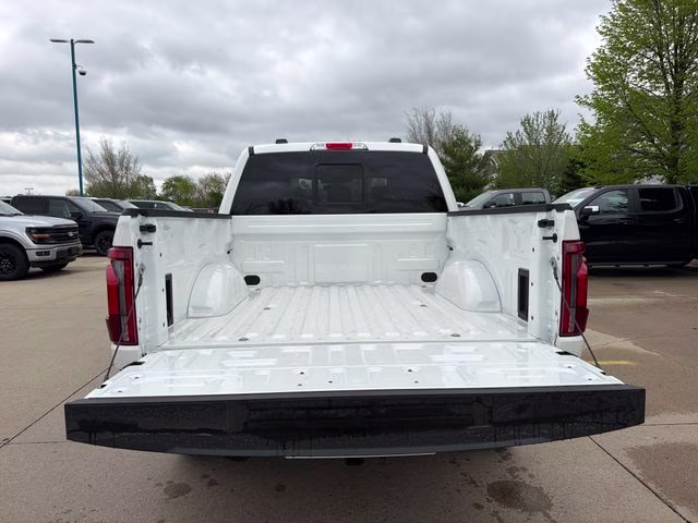 2026 White Ford F-150 Lariat 4X4 Truck