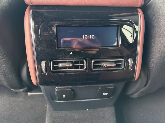2026 Pristine White Metallic Tri-Coat Lincoln Aviator Reserve AWD SUV