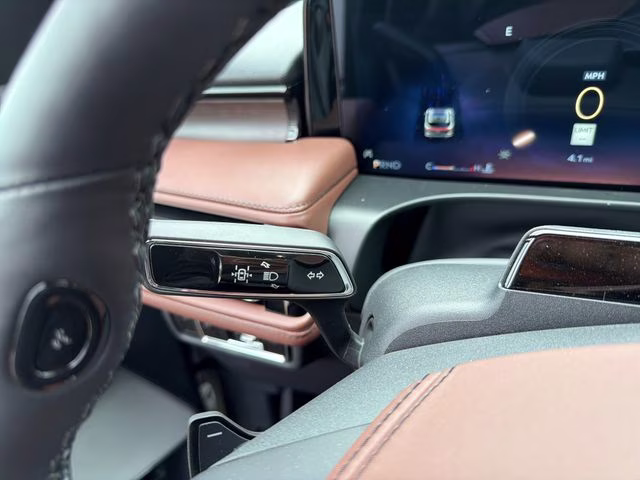 2026 Pristine White Metallic Tri-Coat Lincoln Aviator Reserve AWD SUV