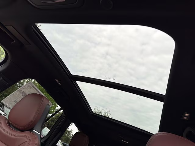 2026 Pristine White Metallic Tri-Coat Lincoln Aviator Reserve AWD SUV