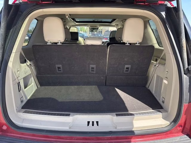 2020 Red Lincoln Navigator Reserve 4X4 SUV