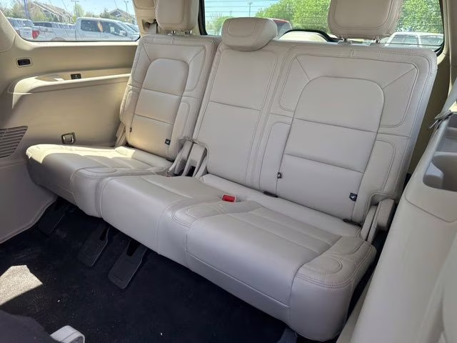 2020 Red Lincoln Navigator Reserve 4X4 SUV