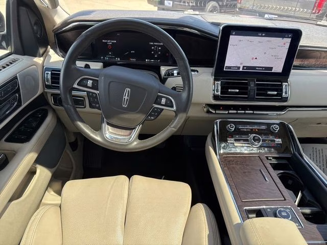 2020 Red Lincoln Navigator Reserve 4X4 SUV