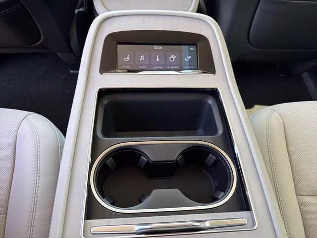 2026 Star White Metallic Tri-Coat Lincoln Navigator L Reserve 4X4 SUV