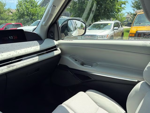 2026 Star White Metallic Tri-Coat Lincoln Navigator L Reserve 4X4 SUV