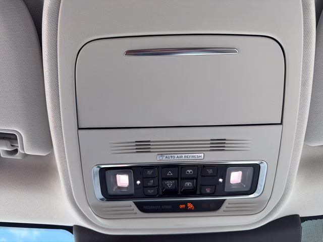 2026 Star White Metallic Tri-Coat Lincoln Navigator L Reserve 4X4 SUV