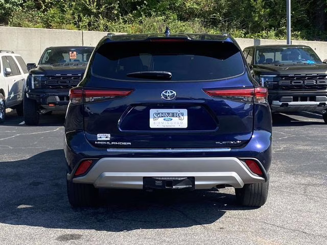 2023 Blueprint Toyota Highlander Platinum FWD SUV