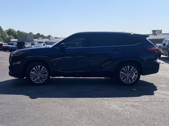 2023 Blueprint Toyota Highlander Platinum FWD SUV