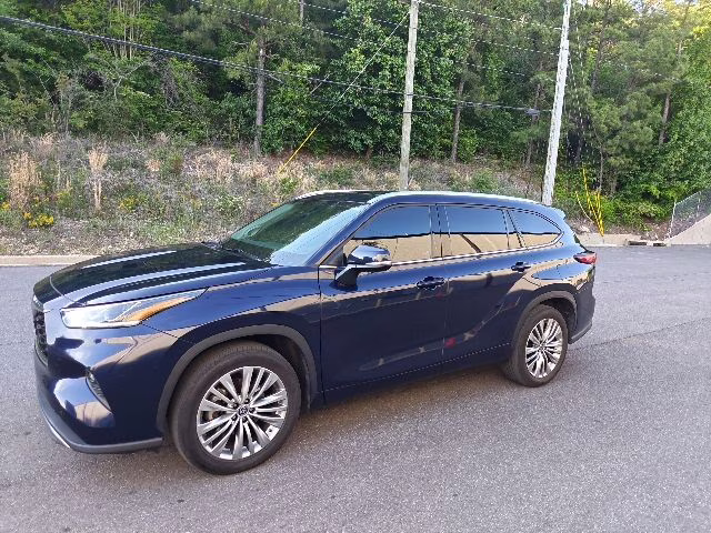 2023 Blueprint Toyota Highlander Platinum FWD SUV