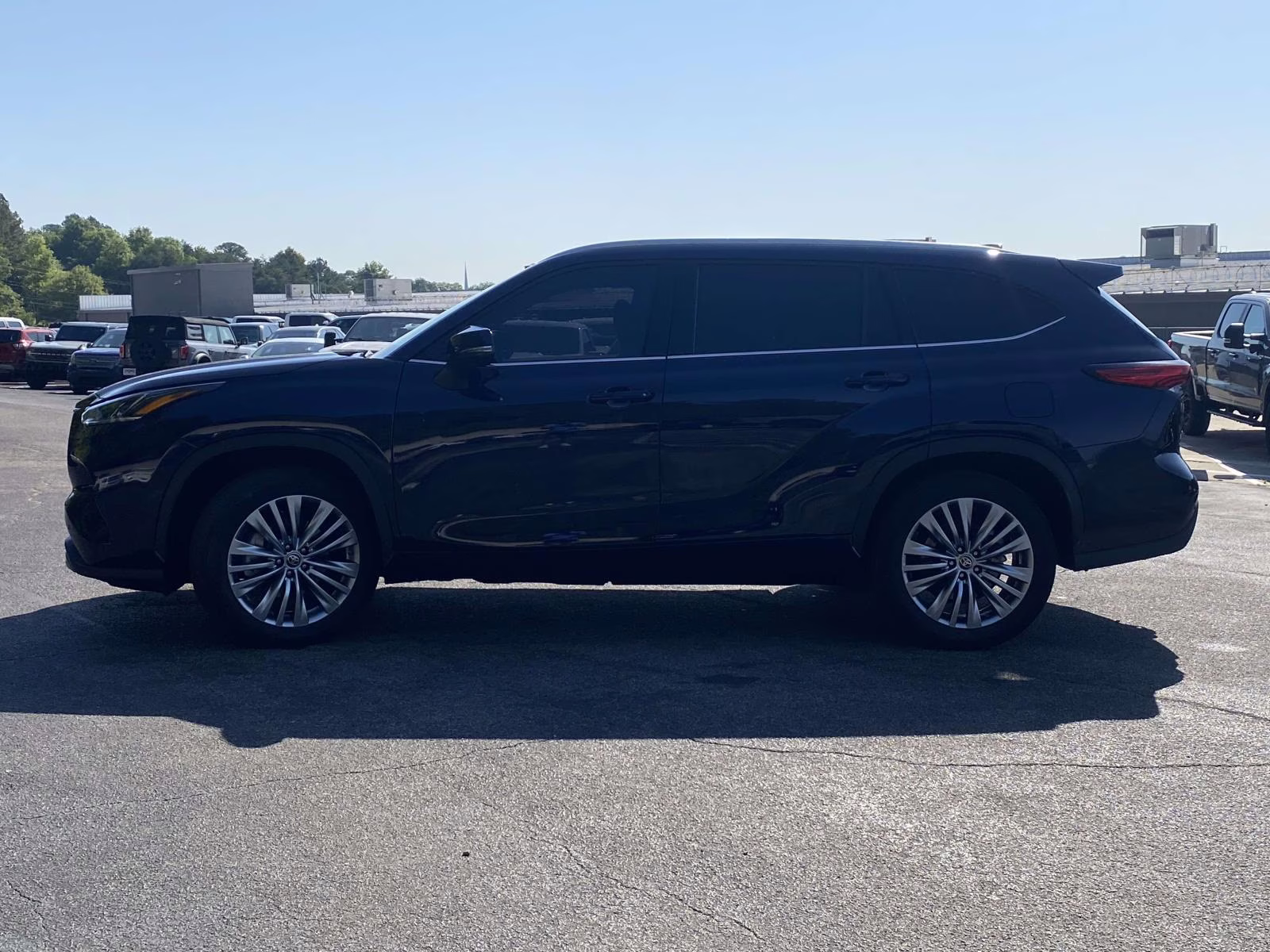 2023 Blueprint Toyota Highlander Platinum FWD SUV