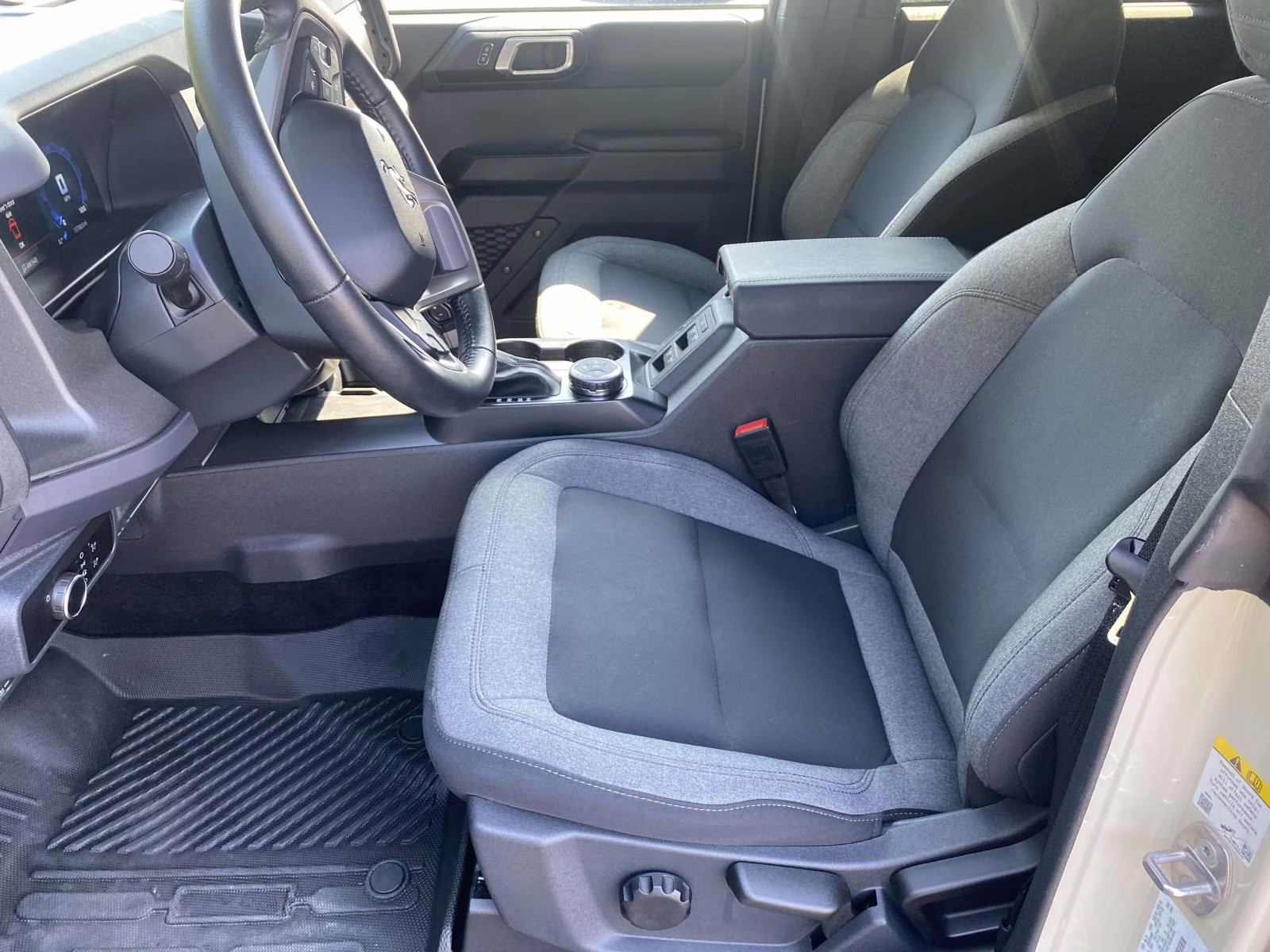 2025 Desert Sand Ford Bronco Big Bend 4X4 SUV