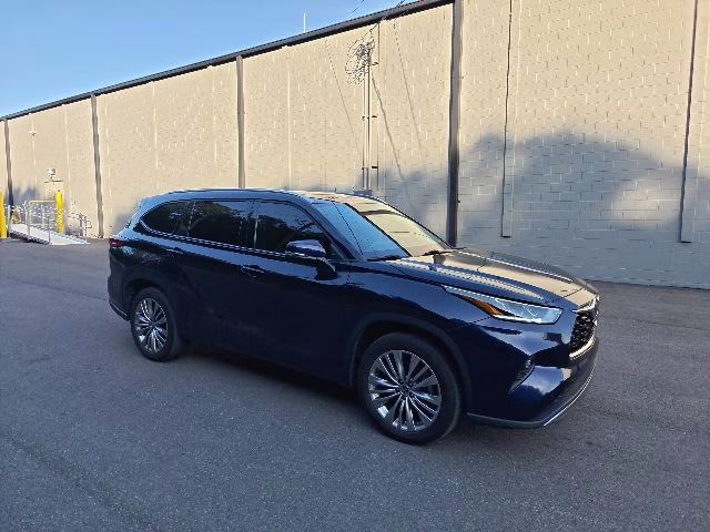 2023 Blueprint Toyota Highlander Platinum FWD SUV
