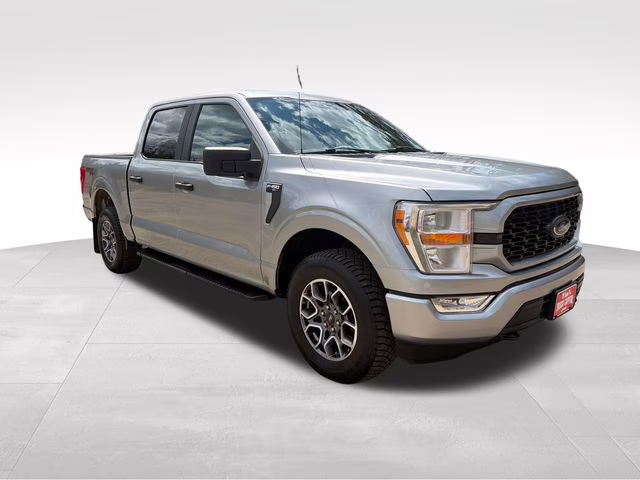 2021 Silver Metallic Ford F-150 XL 4X4 Truck