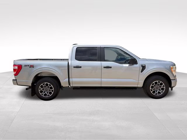 2021 Silver Metallic Ford F-150 XL 4X4 Truck