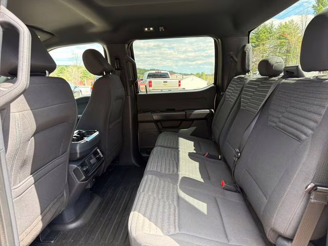 2021 Silver Metallic Ford F-150 XL 4X4 Truck