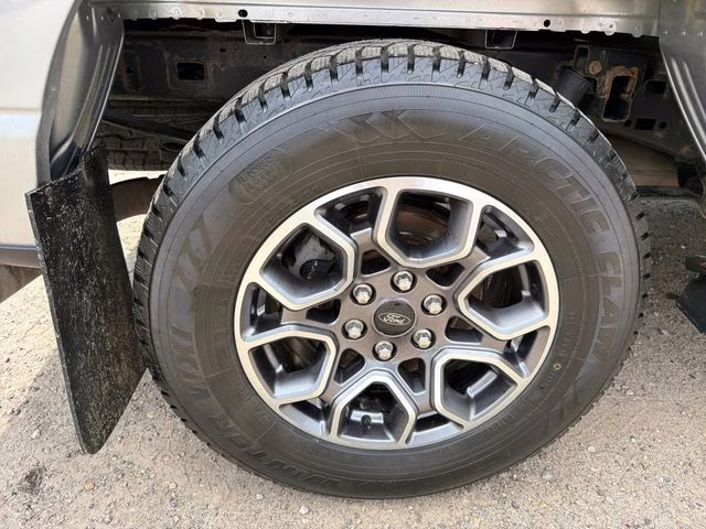 2021 Silver Metallic Ford F-150 XL 4X4 Truck
