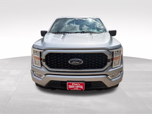 2021 Silver Metallic Ford F-150 XL 4X4 Truck
