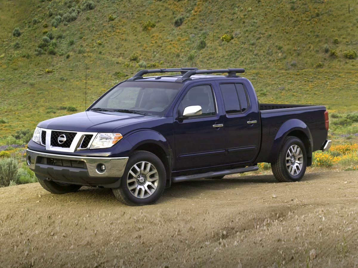 2017 Brilliant Silver Nissan Frontier PRO-4X 4X4 Truck