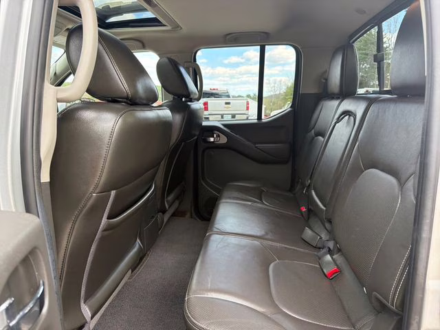 2017 Brilliant Silver Nissan Frontier PRO-4X 4X4 Truck