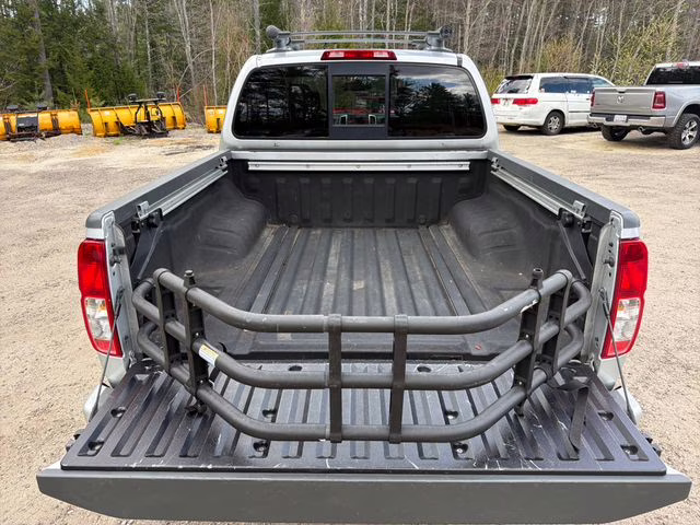 2017 Brilliant Silver Nissan Frontier PRO-4X 4X4 Truck