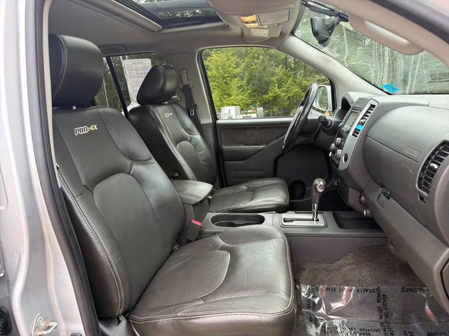 2017 Brilliant Silver Nissan Frontier PRO-4X 4X4 Truck