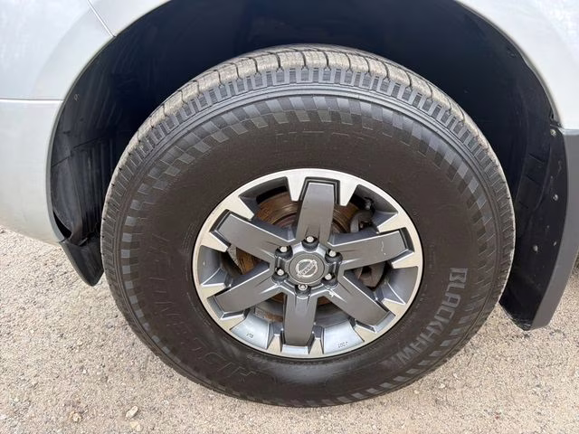 2017 Brilliant Silver Nissan Frontier PRO-4X 4X4 Truck
