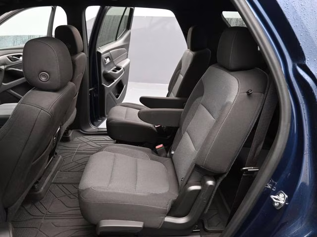 2023 Northsky Blue Metallic Chevrolet Traverse LT AWD SUV