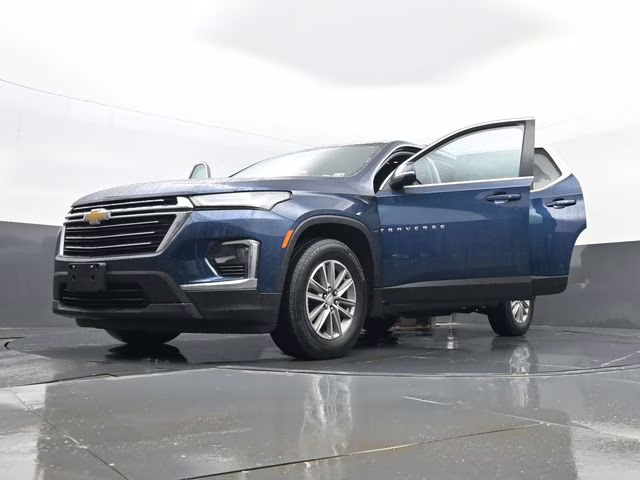 2023 Northsky Blue Metallic Chevrolet Traverse LT AWD SUV