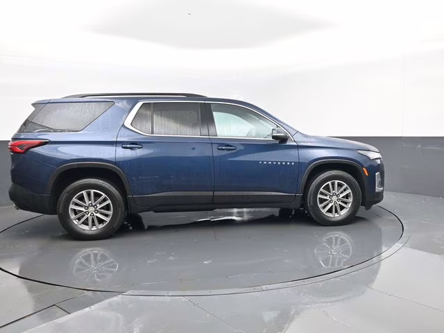 2023 Northsky Blue Metallic Chevrolet Traverse LT AWD SUV