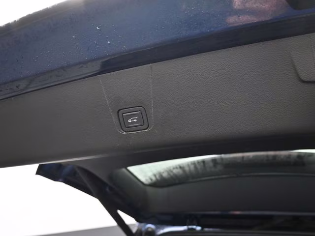 2023 Northsky Blue Metallic Chevrolet Traverse LT AWD SUV