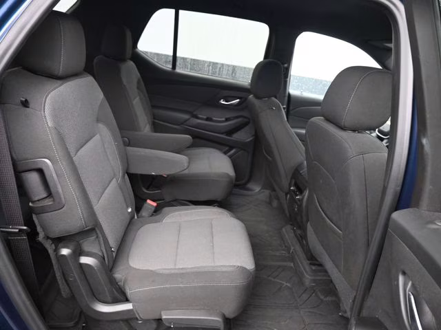 2023 Northsky Blue Metallic Chevrolet Traverse LT AWD SUV