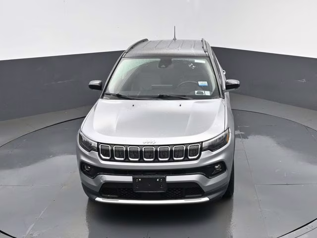 2022 Billet Silver Metallic Clearcoat Jeep Compass Limited 4X4 SUV