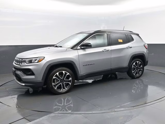2022 Billet Silver Metallic Clearcoat Jeep Compass Limited 4X4 SUV