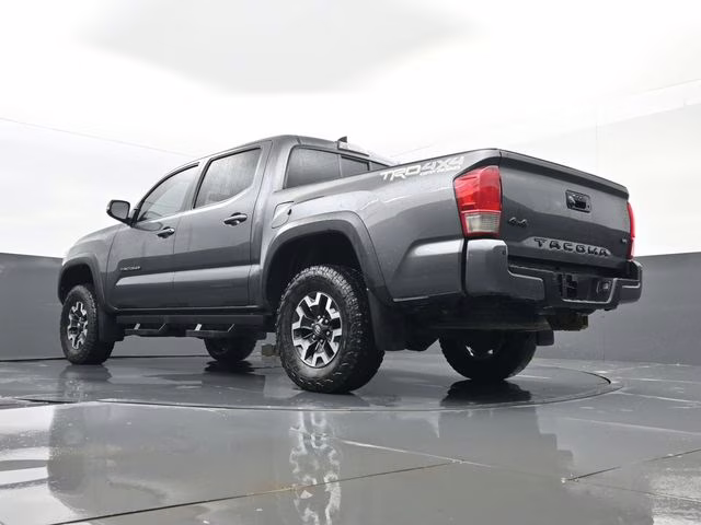 2016 Magnetic Gray Metallic Toyota Tacoma TRD Off-Road 4X4 Truck
