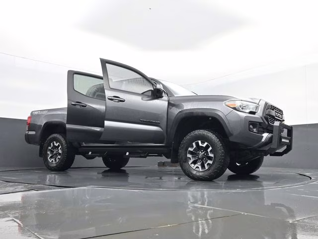 2016 Magnetic Gray Metallic Toyota Tacoma TRD Off-Road 4X4 Truck