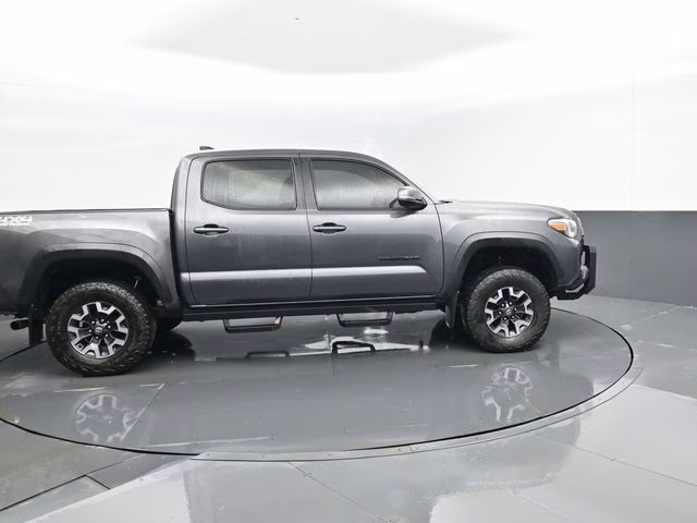 2016 Magnetic Gray Metallic Toyota Tacoma TRD Off-Road 4X4 Truck