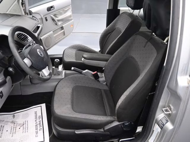 2001 Volkswagen Beetle GLS FWD Hatchback